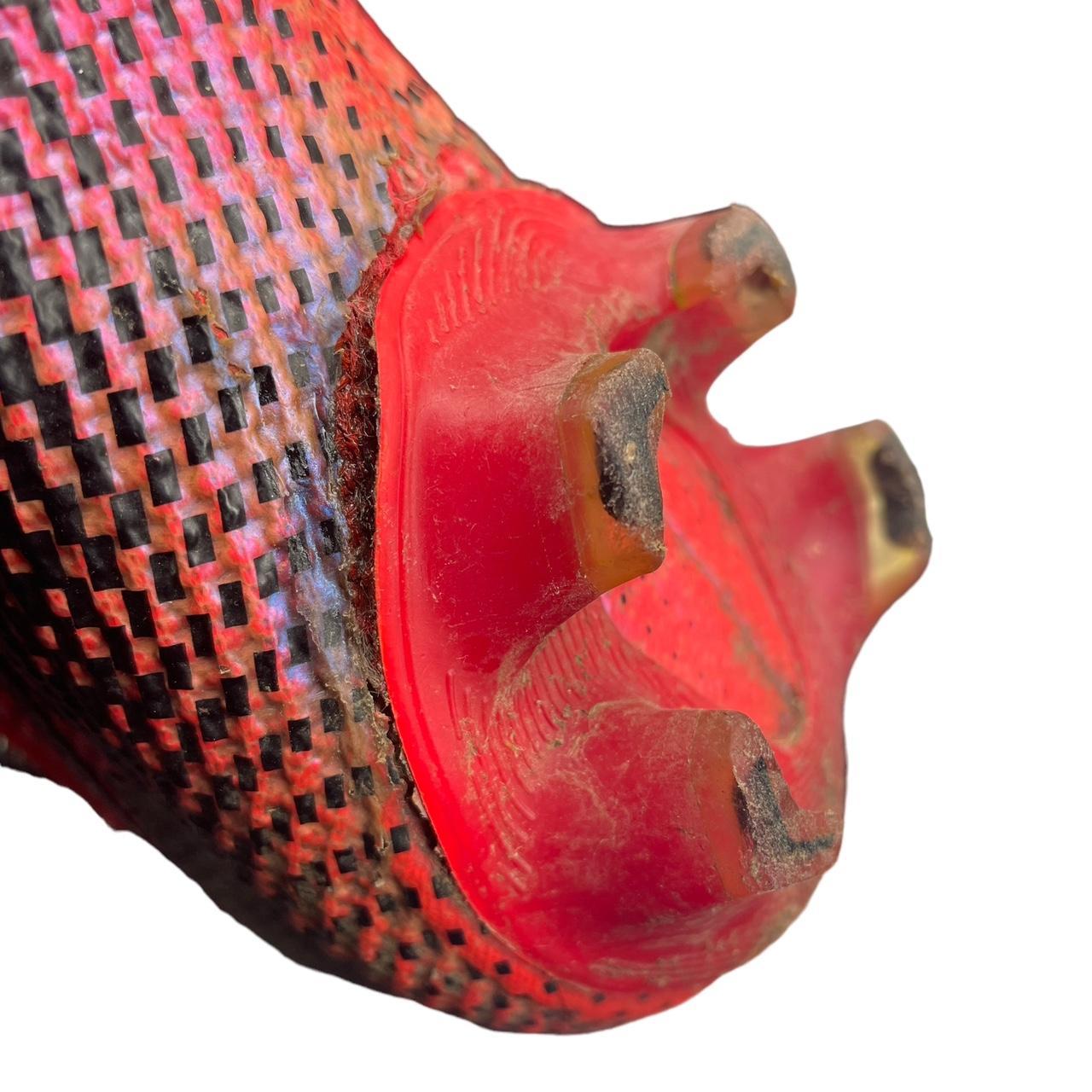 mercurial crimson