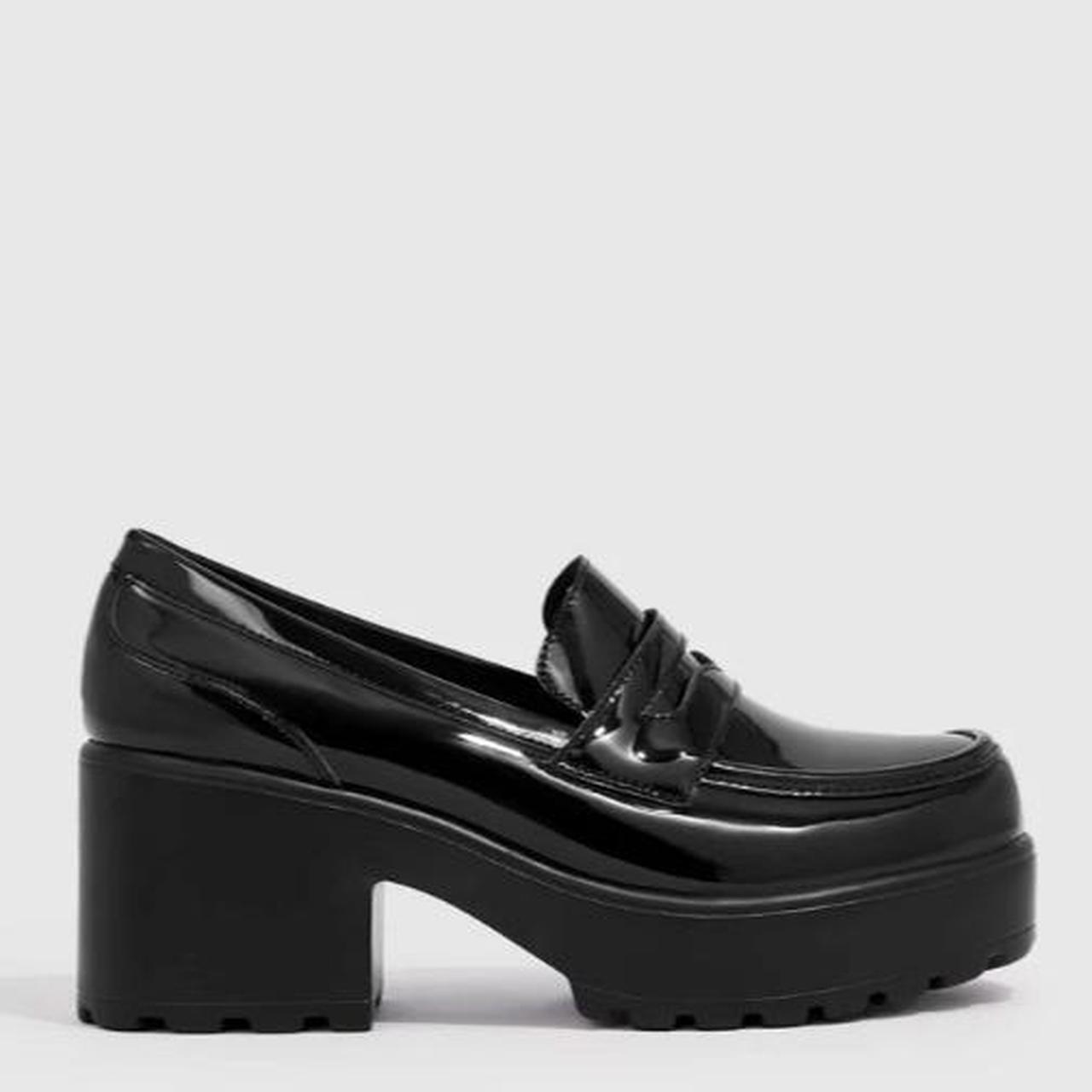 Women's Black Loafers | Depop