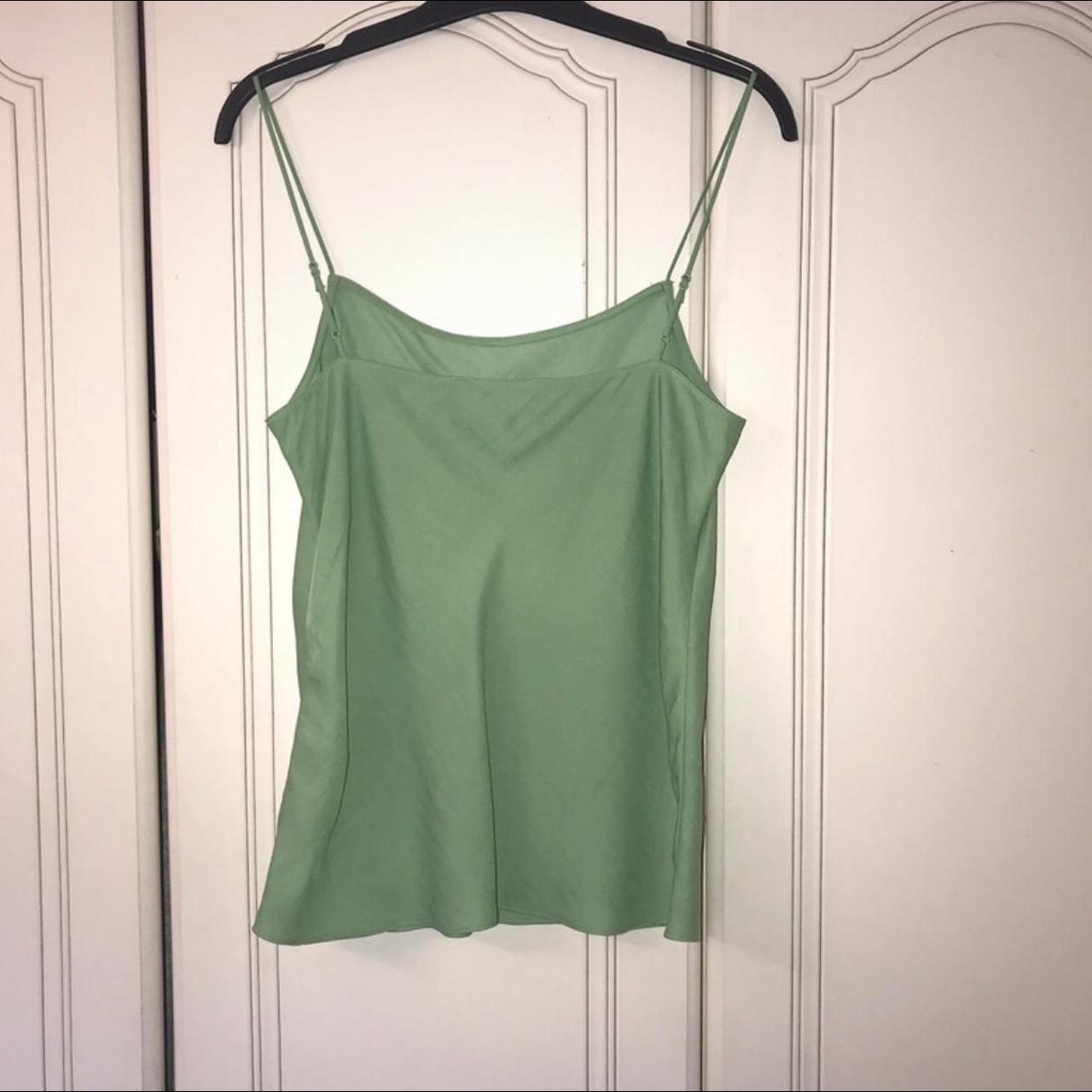 Banana Republic Women's Vest Depop