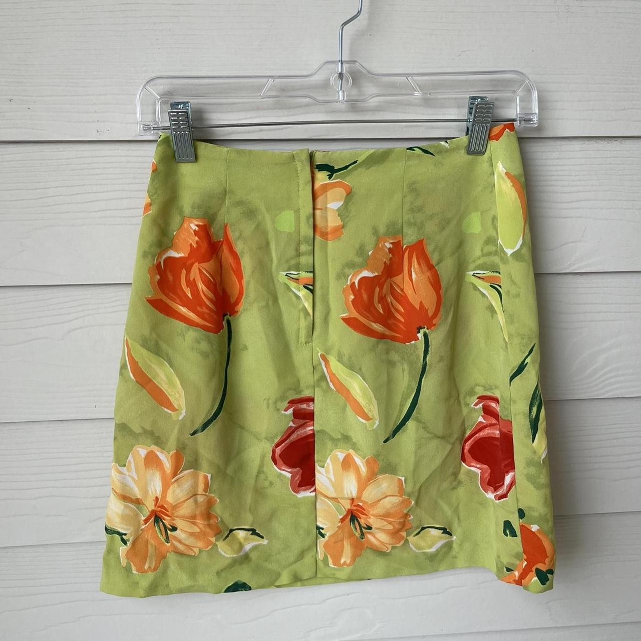 La Belle Women's Green and Orange Skirt | Depop