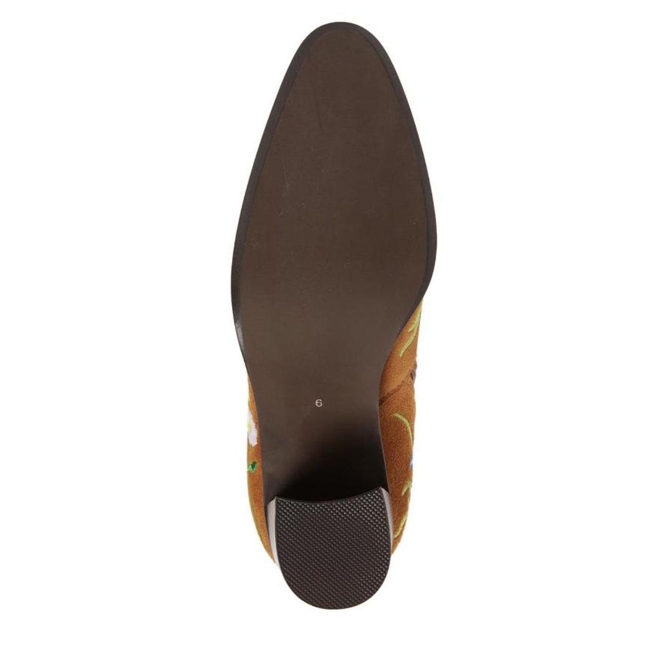 Jeffrey Campbell Floral Boots 🌸💐 ****FREE... Depop