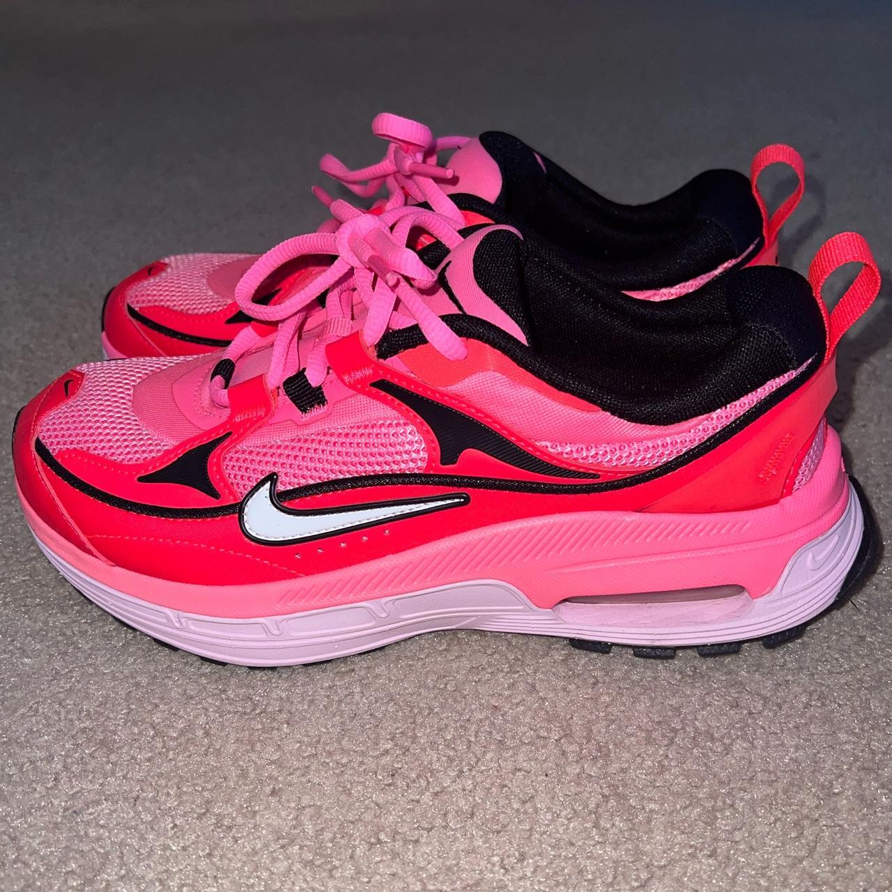 women-s-nike-shoes-size-us-women-s-7-only-worn-once-depop