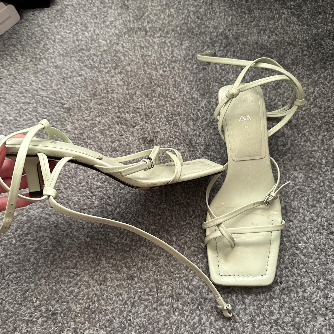 Size 5 cute mint green kitten heels Zara signs... Depop