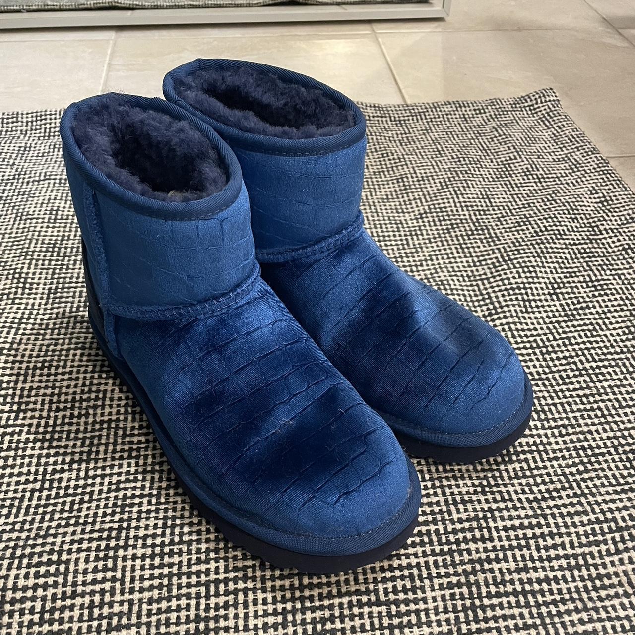electric blue uggs