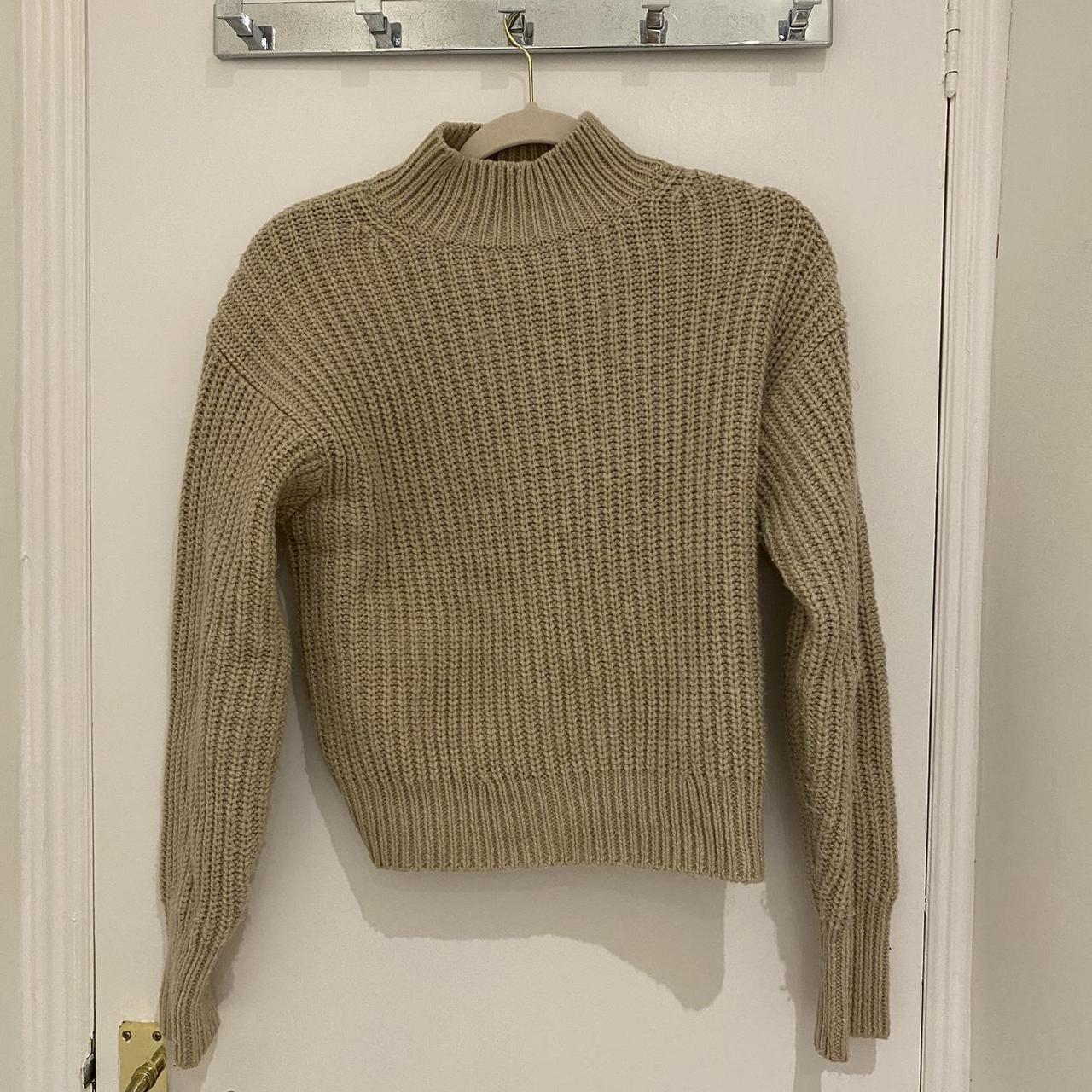 Cosy chunky-knit Uniqlo jumper. - Depop