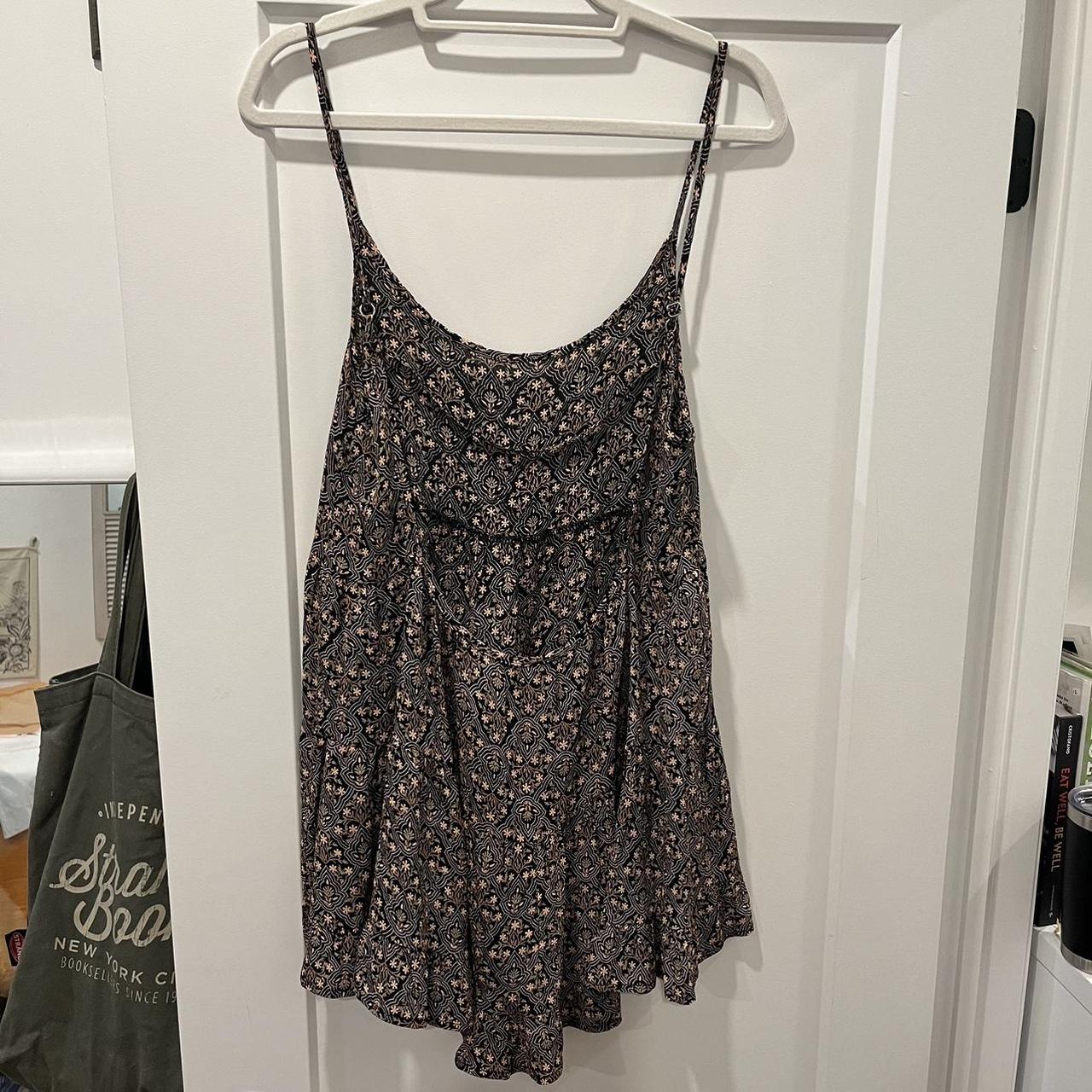 Brandy Melville Women's Green and Black Dress | Depop