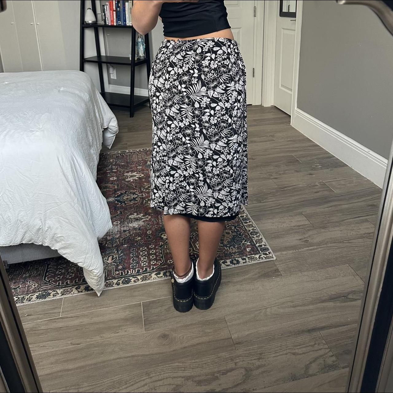 black and white floral print midi skirt by