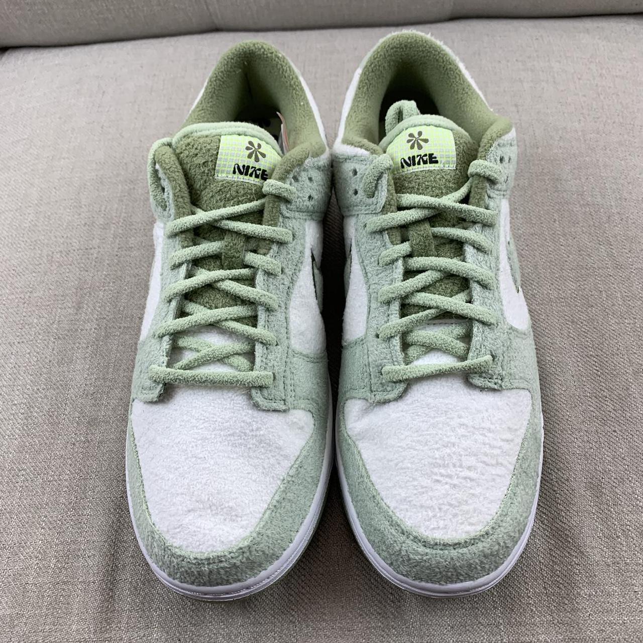 dancefloor green nike