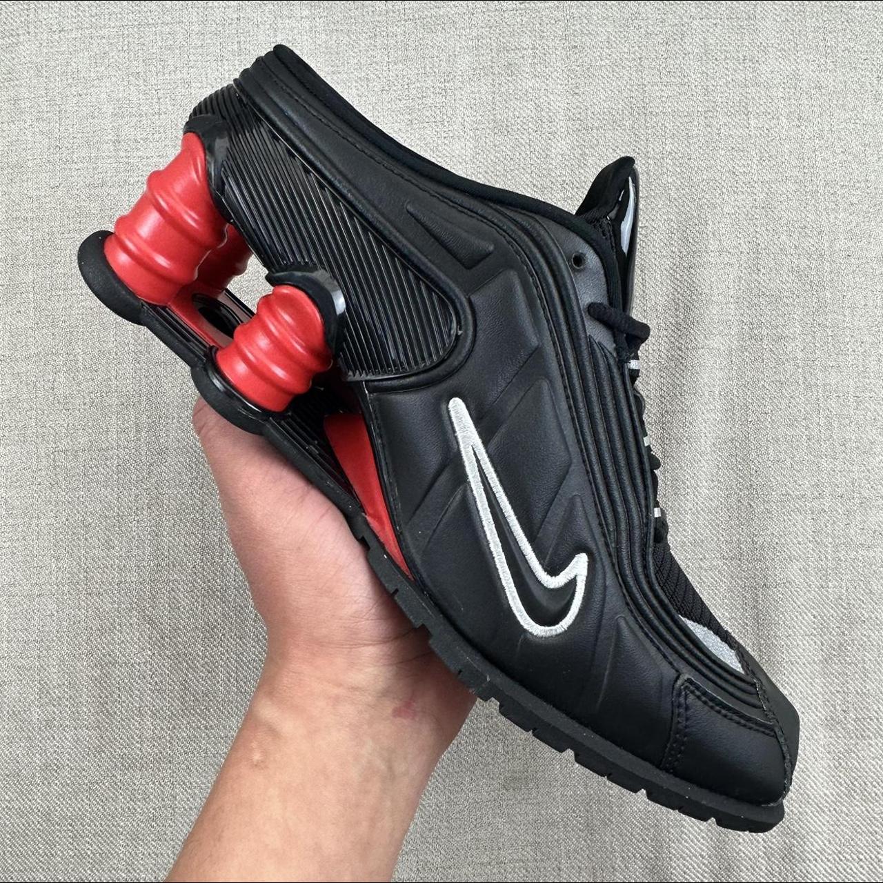 womens nike trainers with gold tick