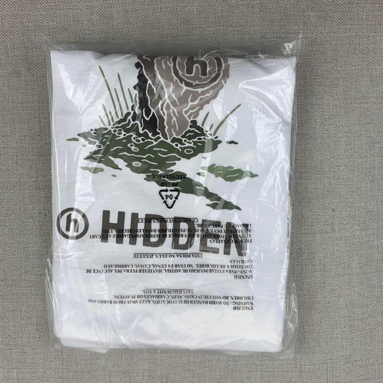 Fashion Salomon by Hidden NY Artifact Trail T Shirt