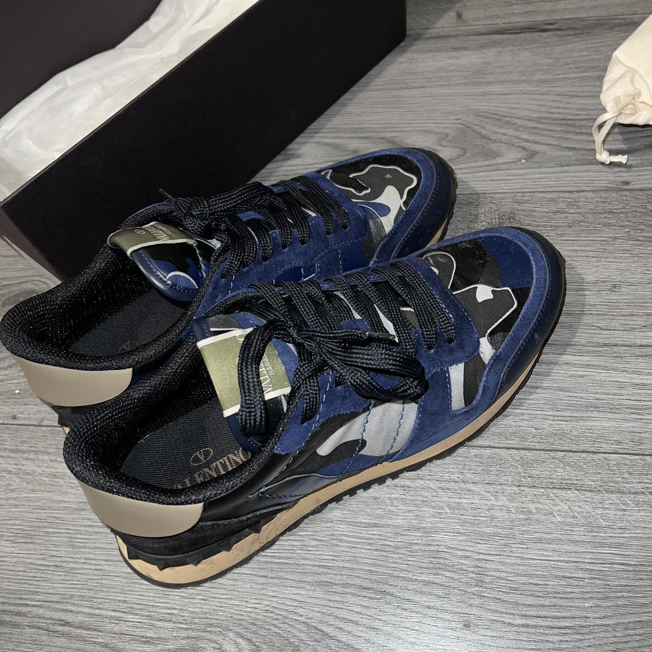 mens black valentino trainers