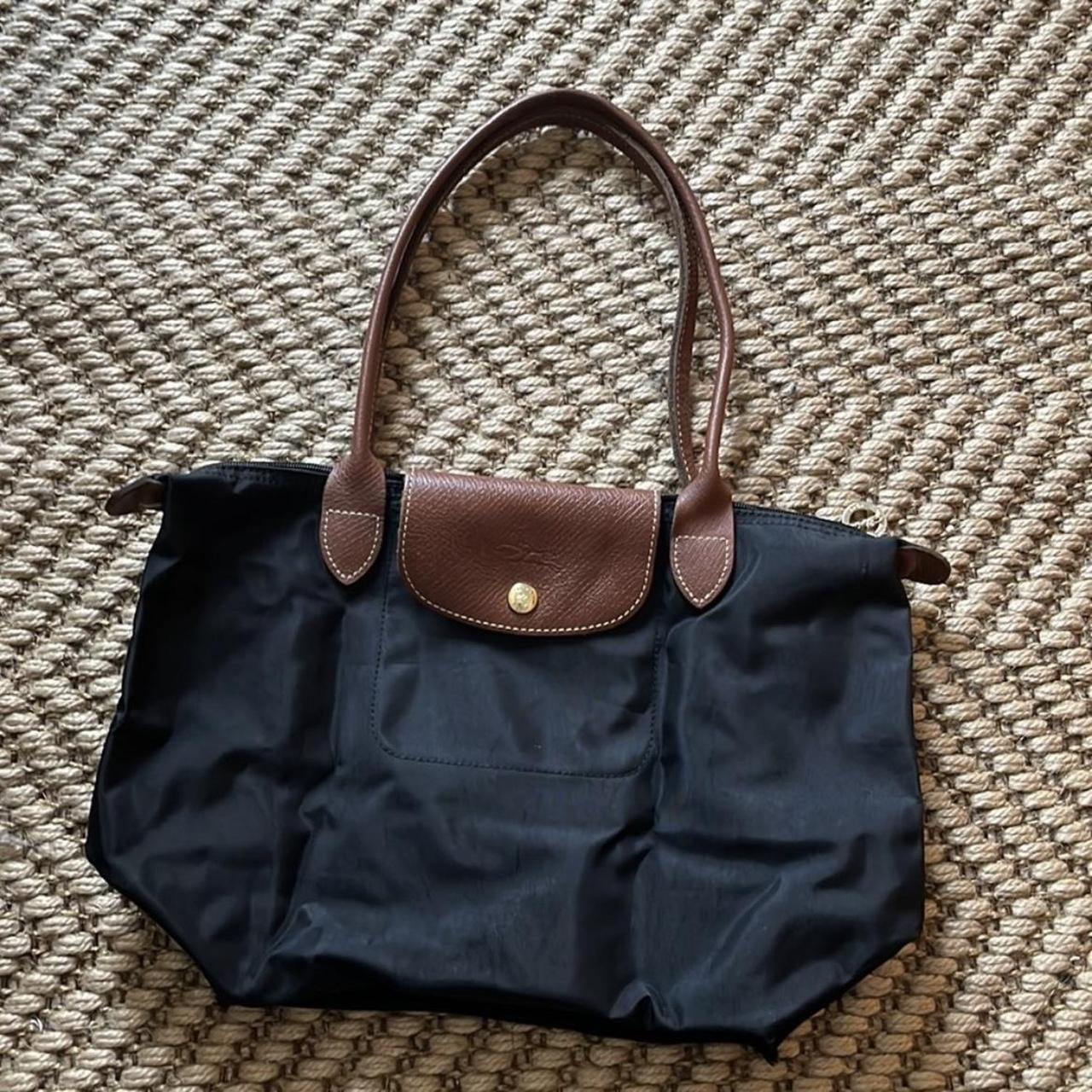 Longchamp Women's Black Bag | Depop