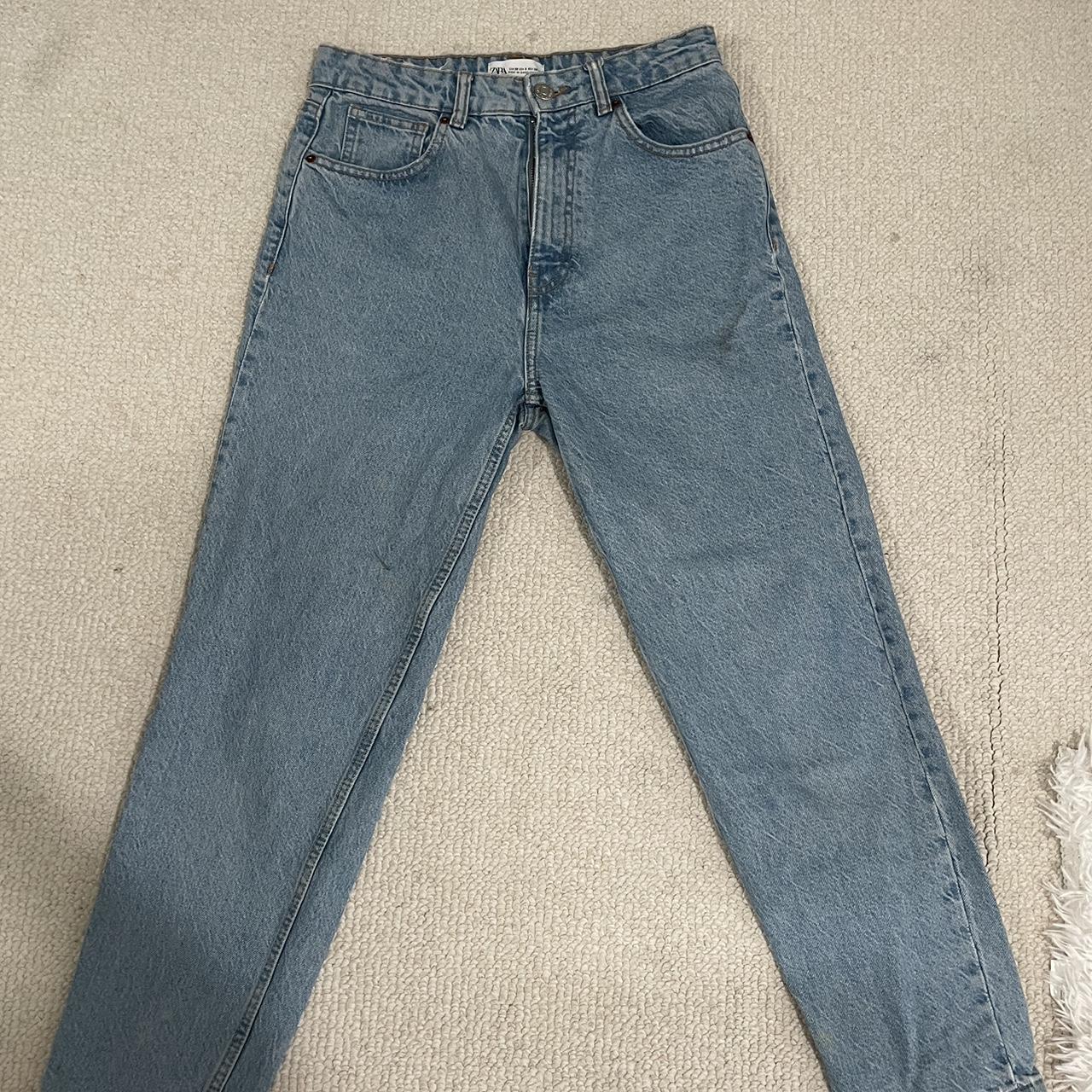Zara straight leg jeans Size 6 Fits mid rise Hits... Depop