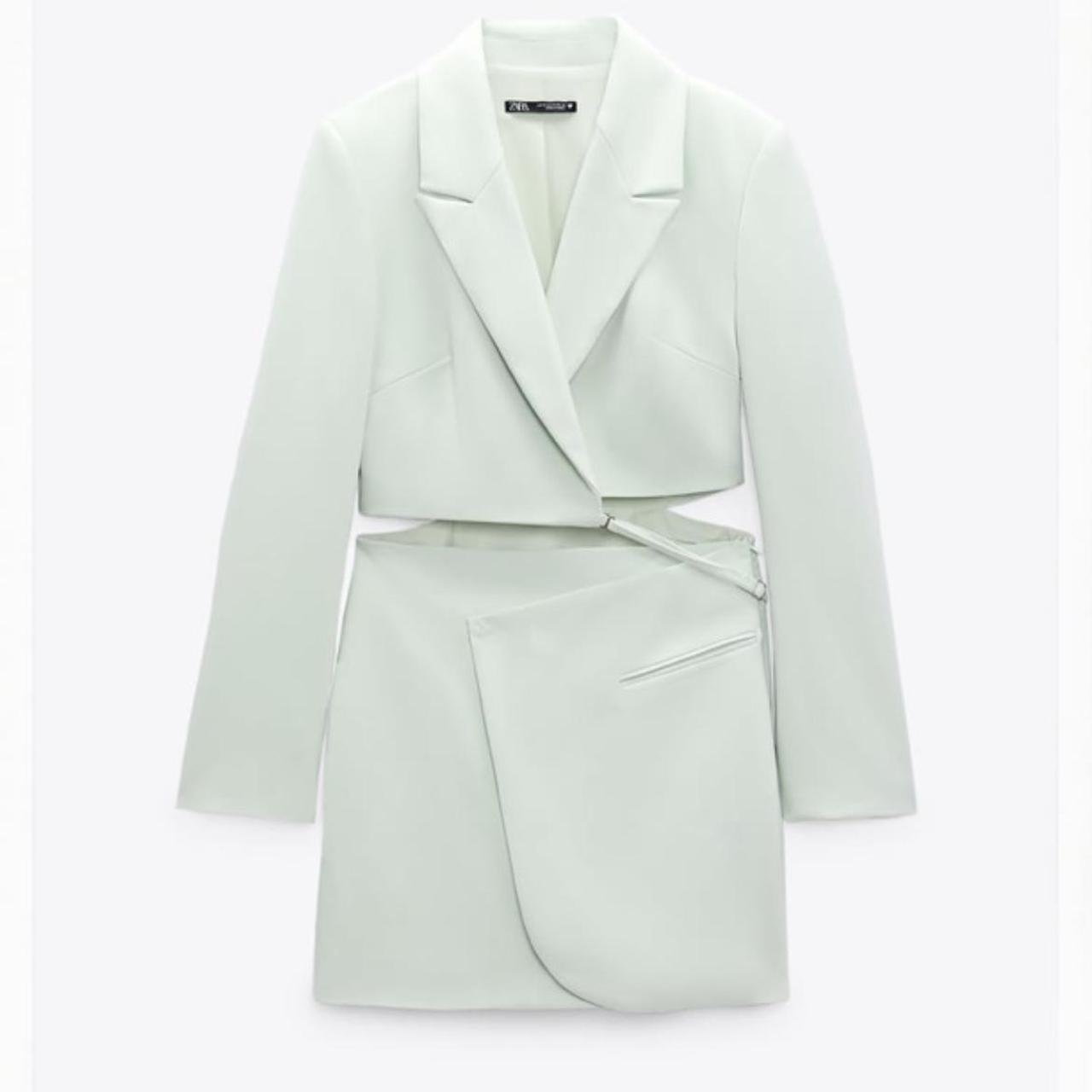 Zara Women's Green Dress Depop