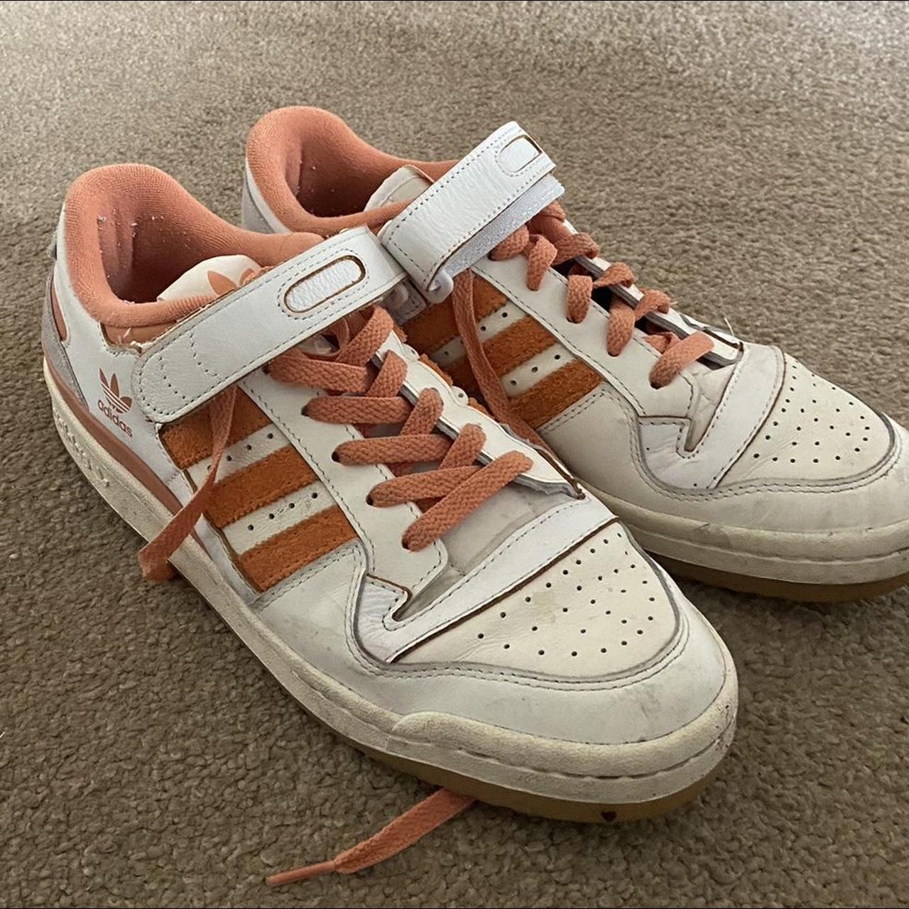 Men's White and Orange Trainers | Depop