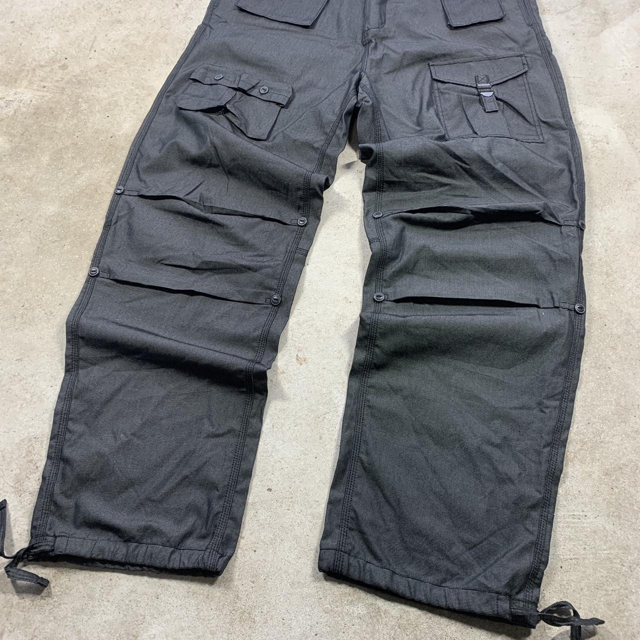 Y2K Sean John Cargo Pants 🩶🖤 Measures 40 waist, 34... - Depop