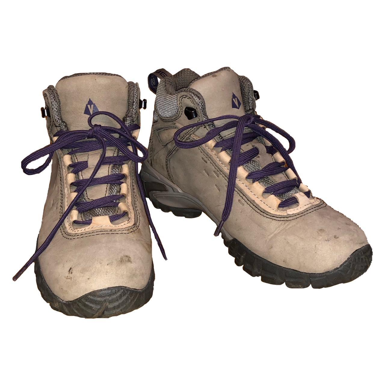 vasque women's narrow hiking boots