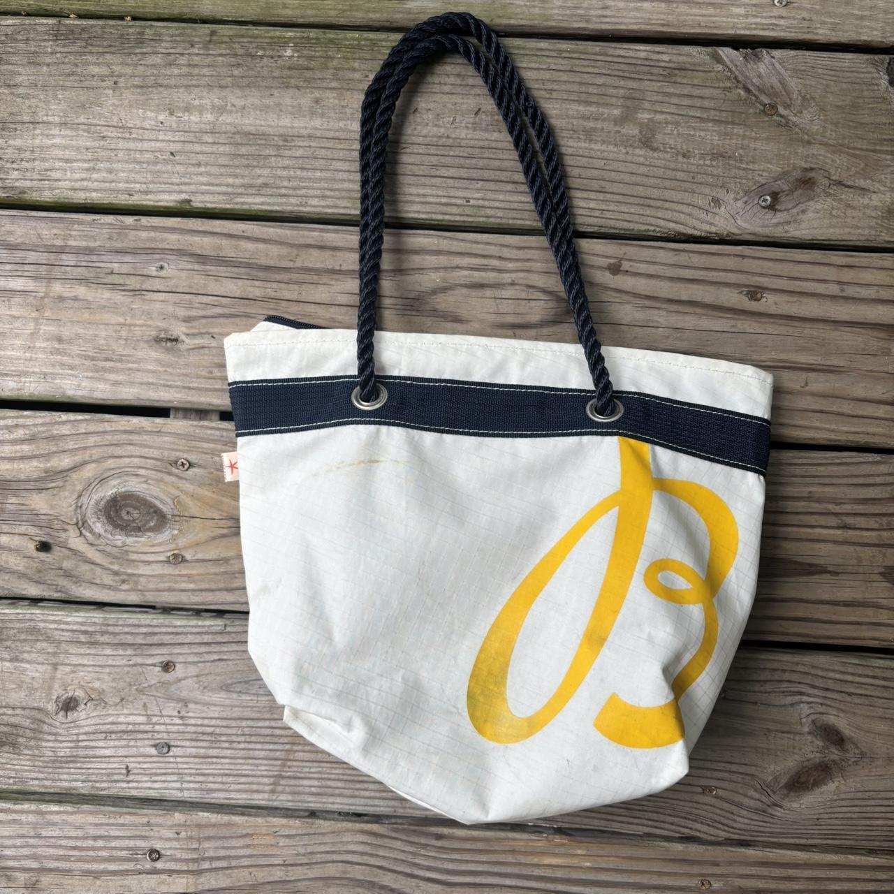 item listed by angelinaleonora