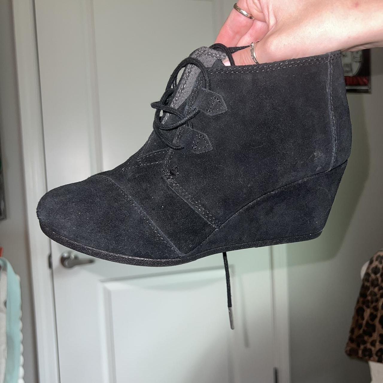 toms suede wedges