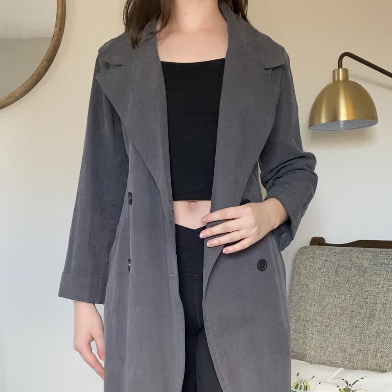 Everlane Women's Grey Coat Depop