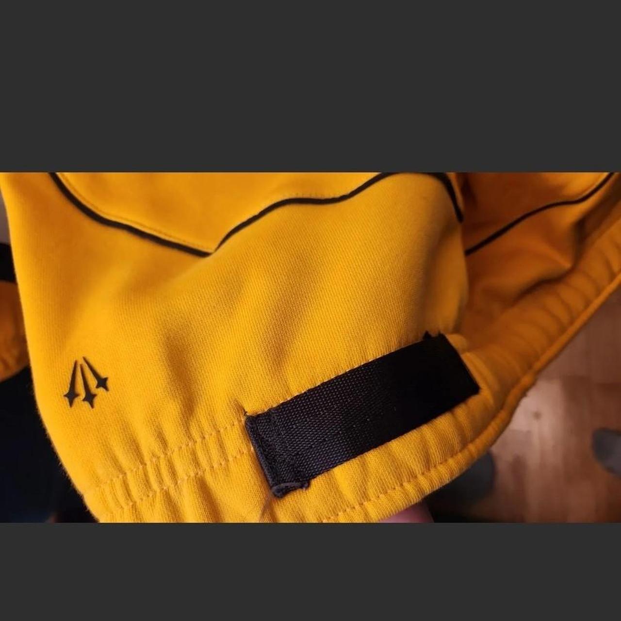 Nike Men's Yellow Joggerstracksuits Depop