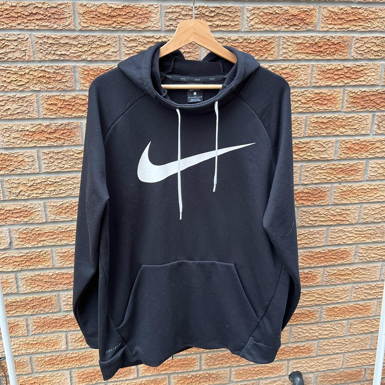 Nike Men's Hoodie | Depop