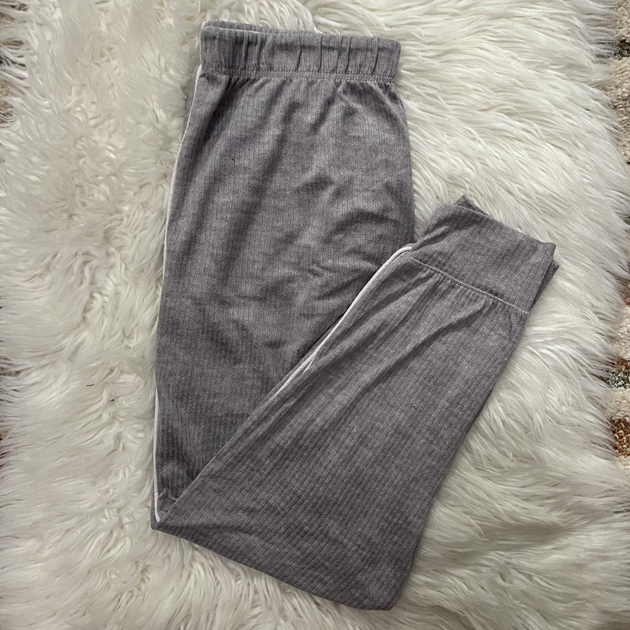 Target Jockey sweatpants size medium (fits like... - Depop