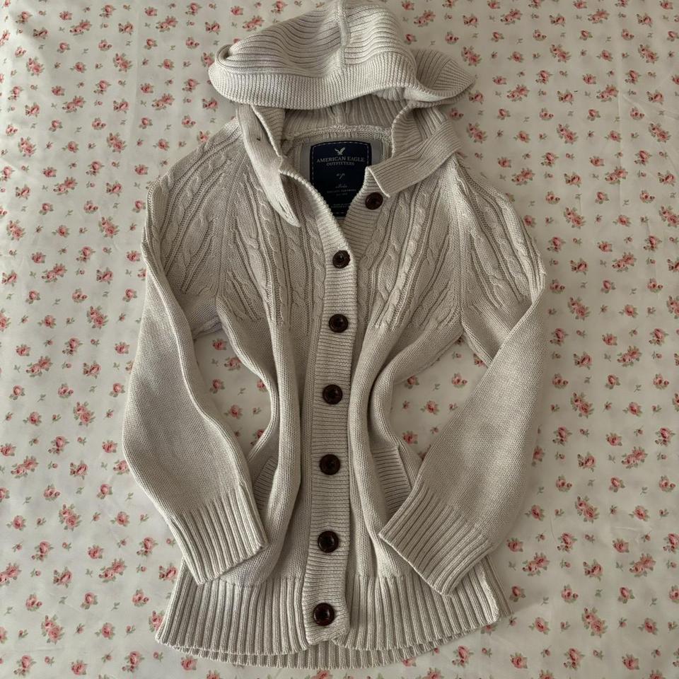 Y2K Bella Swan Style outlet American eagle Cardigan. In excellent condition.