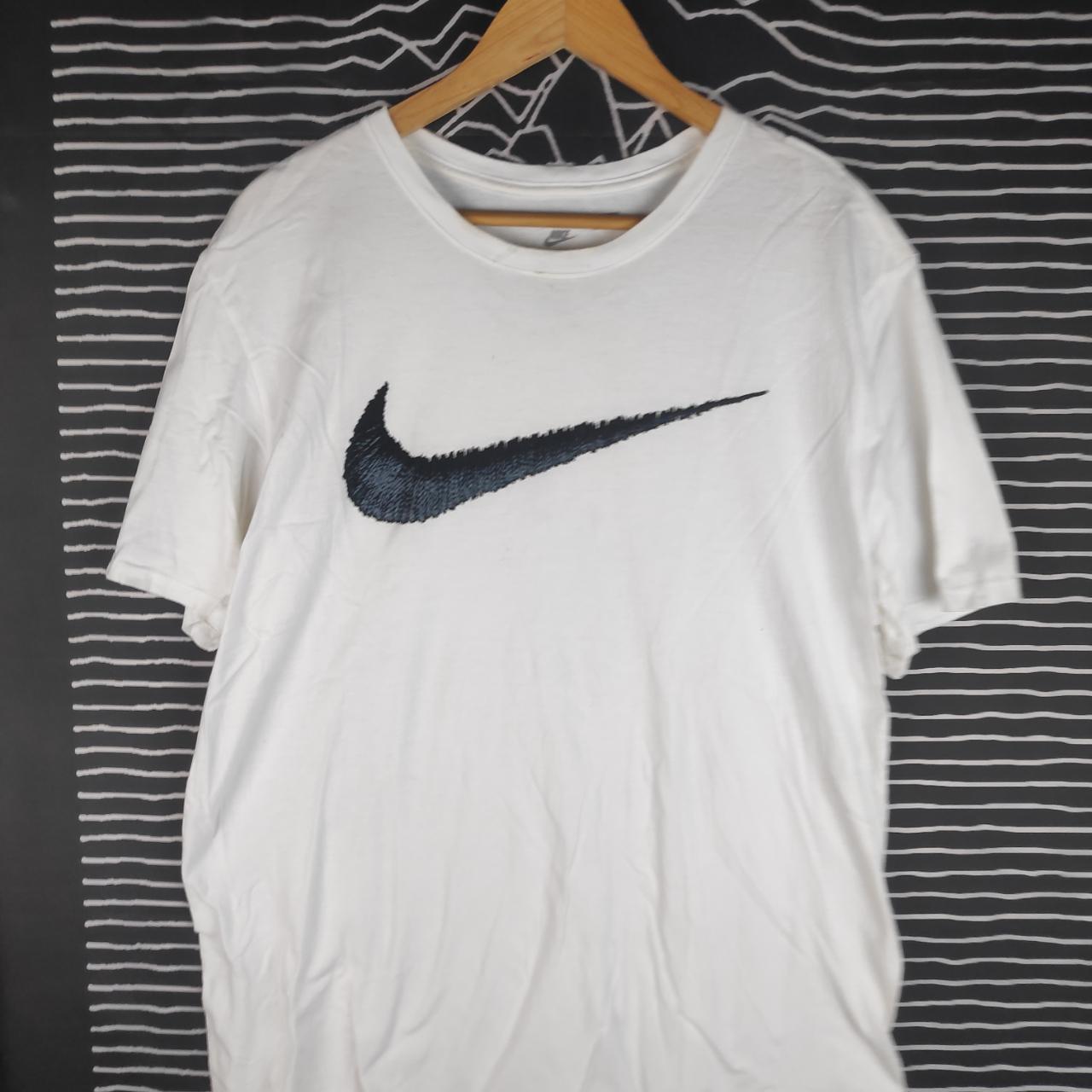 nike big swoosh t shirt vintage