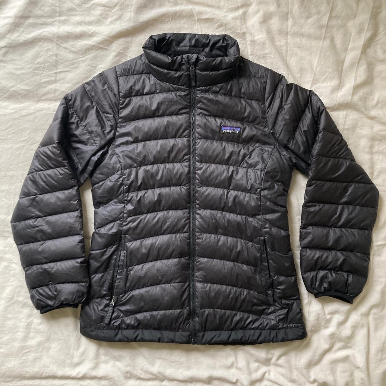 Patagonia black down puffer jacket Size is kid’s... - Depop