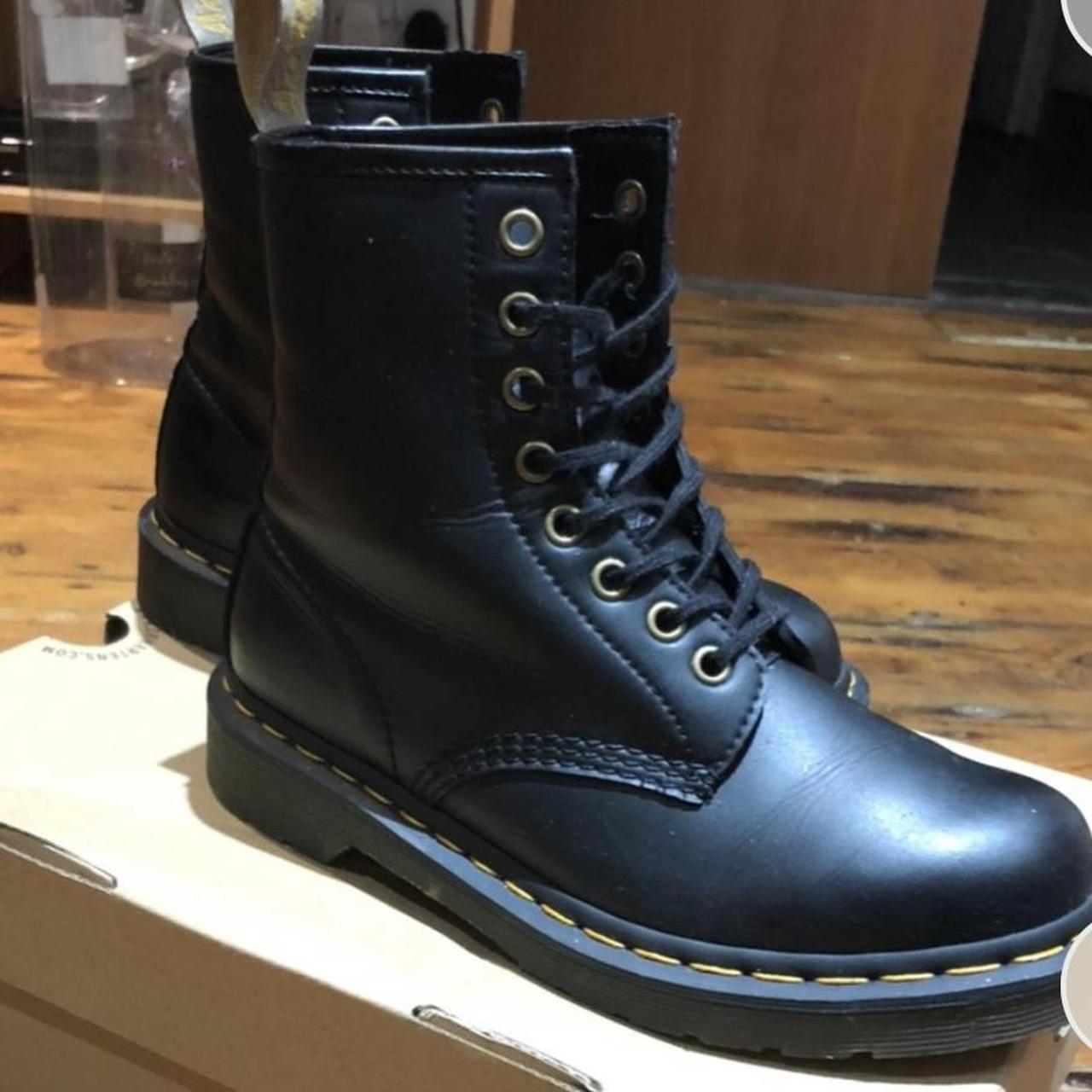Dr Martens Vegan Boots Size 5, Good condition