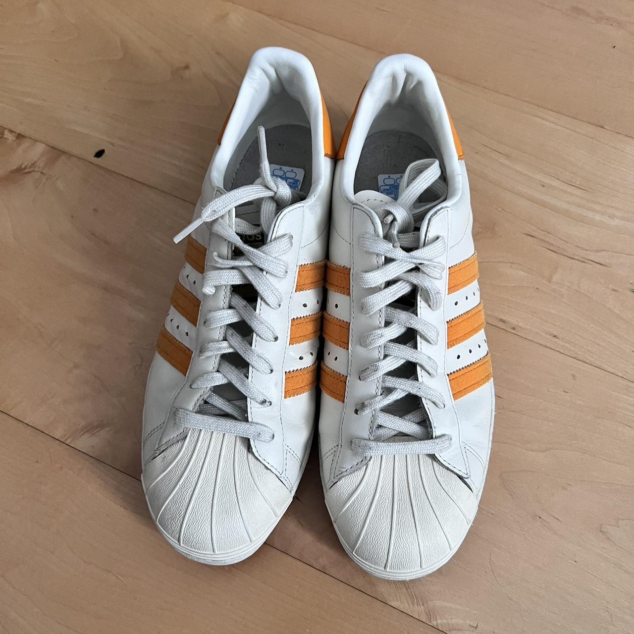 Superstar 2 white outlet orange