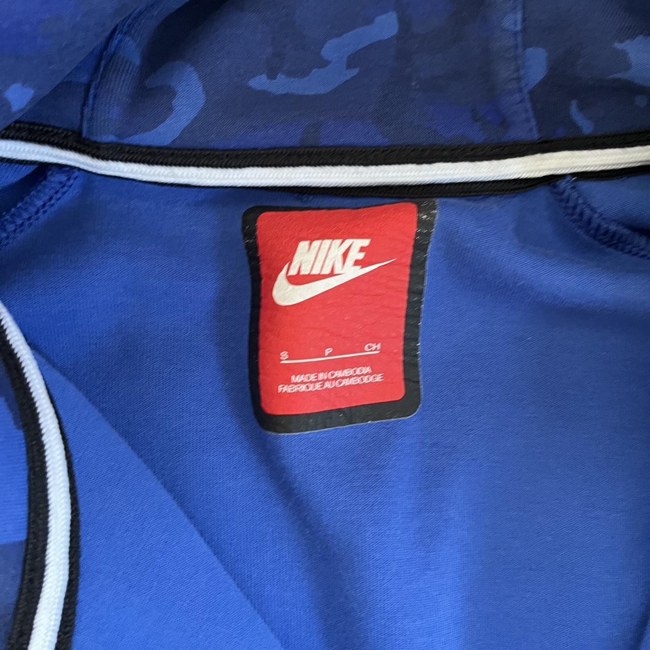 mens blue nike tech