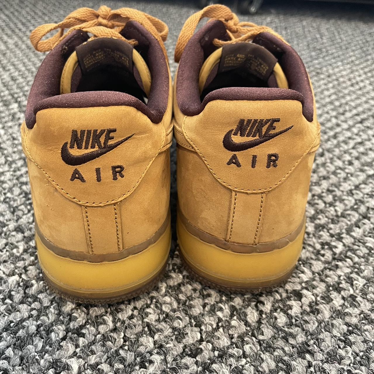 mens nike tan