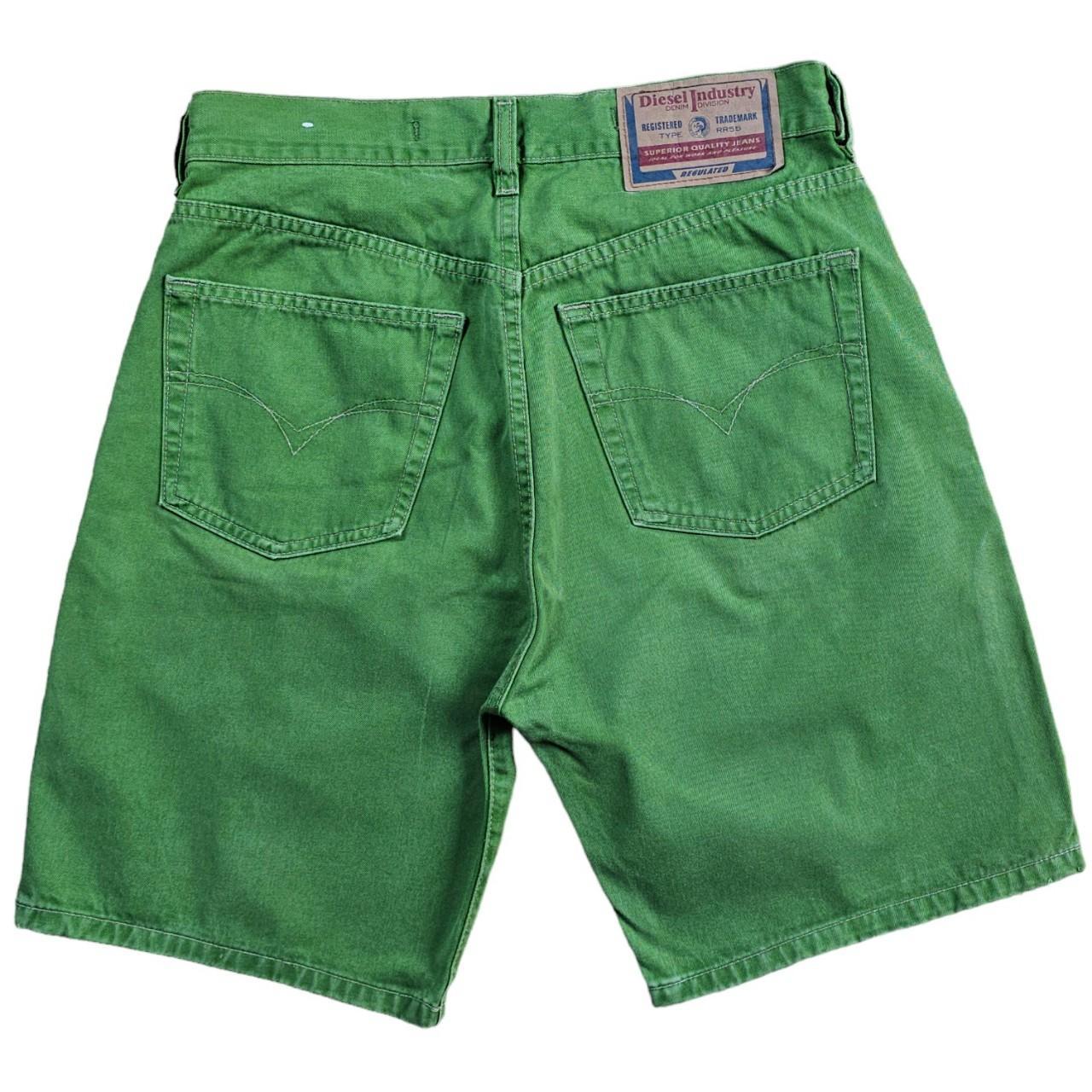 流行り の ブランド - 2025年おすすめのアイテム満載 HIP RAP BAGGY JORTS BASIC GREEN DIESEL HOP Depop | SKATER パンツ