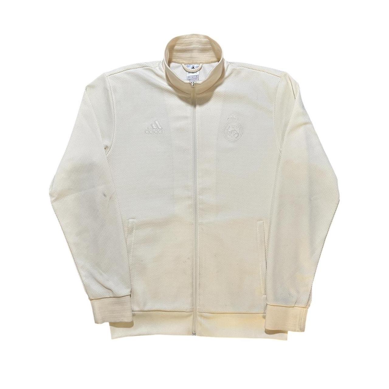 item listed by blackpuffercoat
