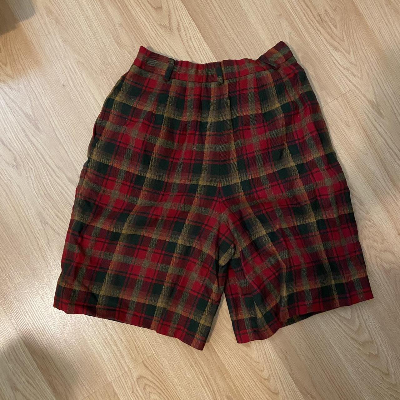 Pendleton Women's Red Shorts | Depop