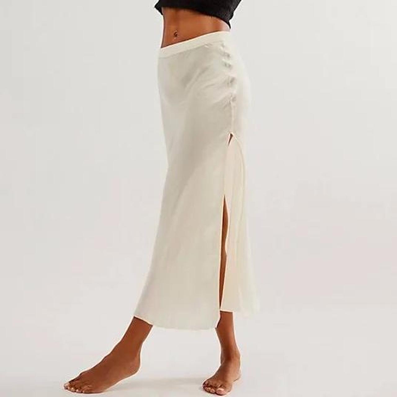 Free people grey midi slip skirt - Depop