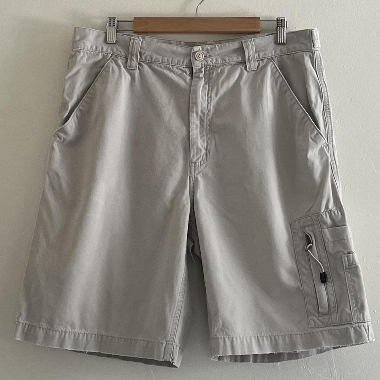 Old Navy Cargo Shorts ——————— Early 00s era shorts ... - Depop