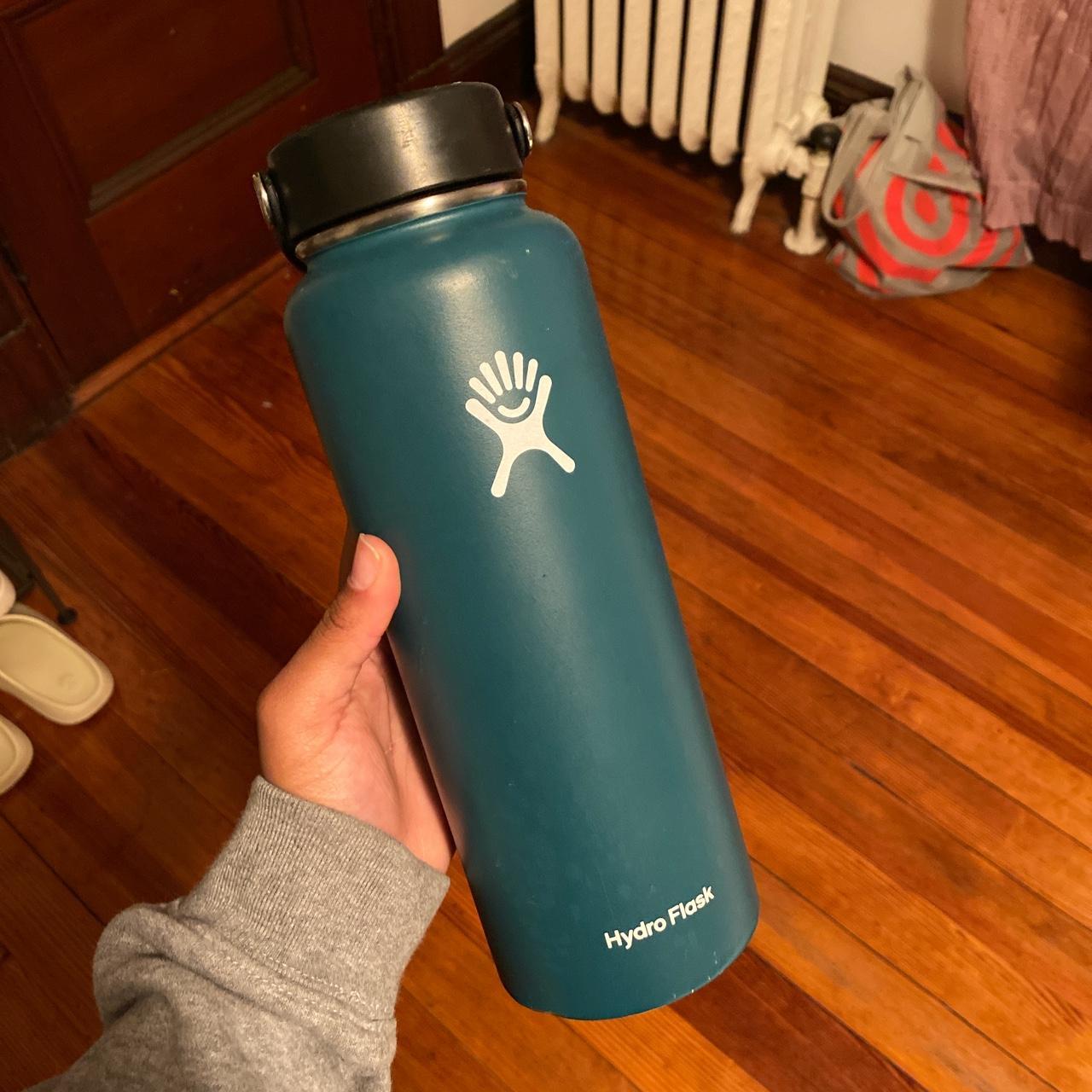 40 Oz Hydro Flask In Hand Hydro Flask 40 Oz 40 Oz Hydroflask 40 Oz
