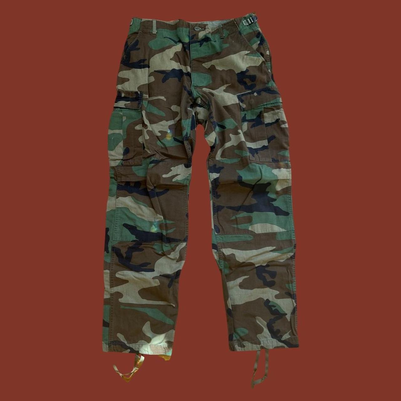 genuine military camouflage cargo pants! size 31-35... - Depop