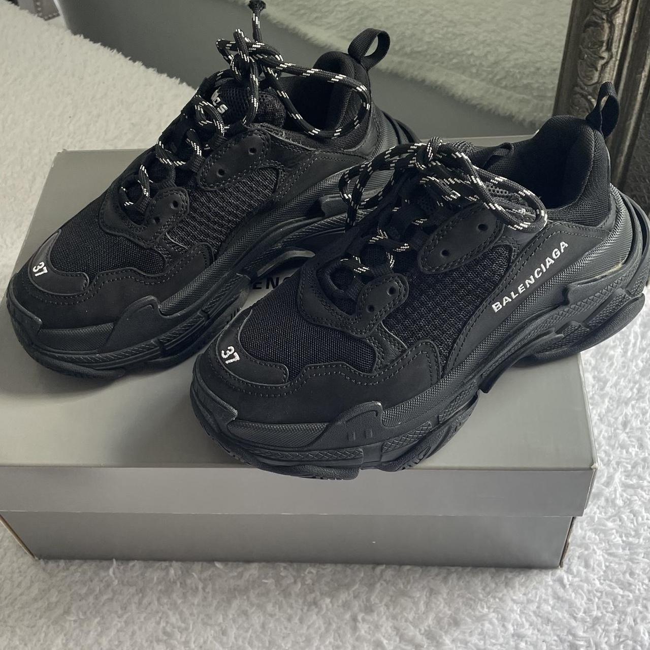 BALENCIAGA WOMEN S TRIPLE S TRAINERS IN BLACK RRP Depop