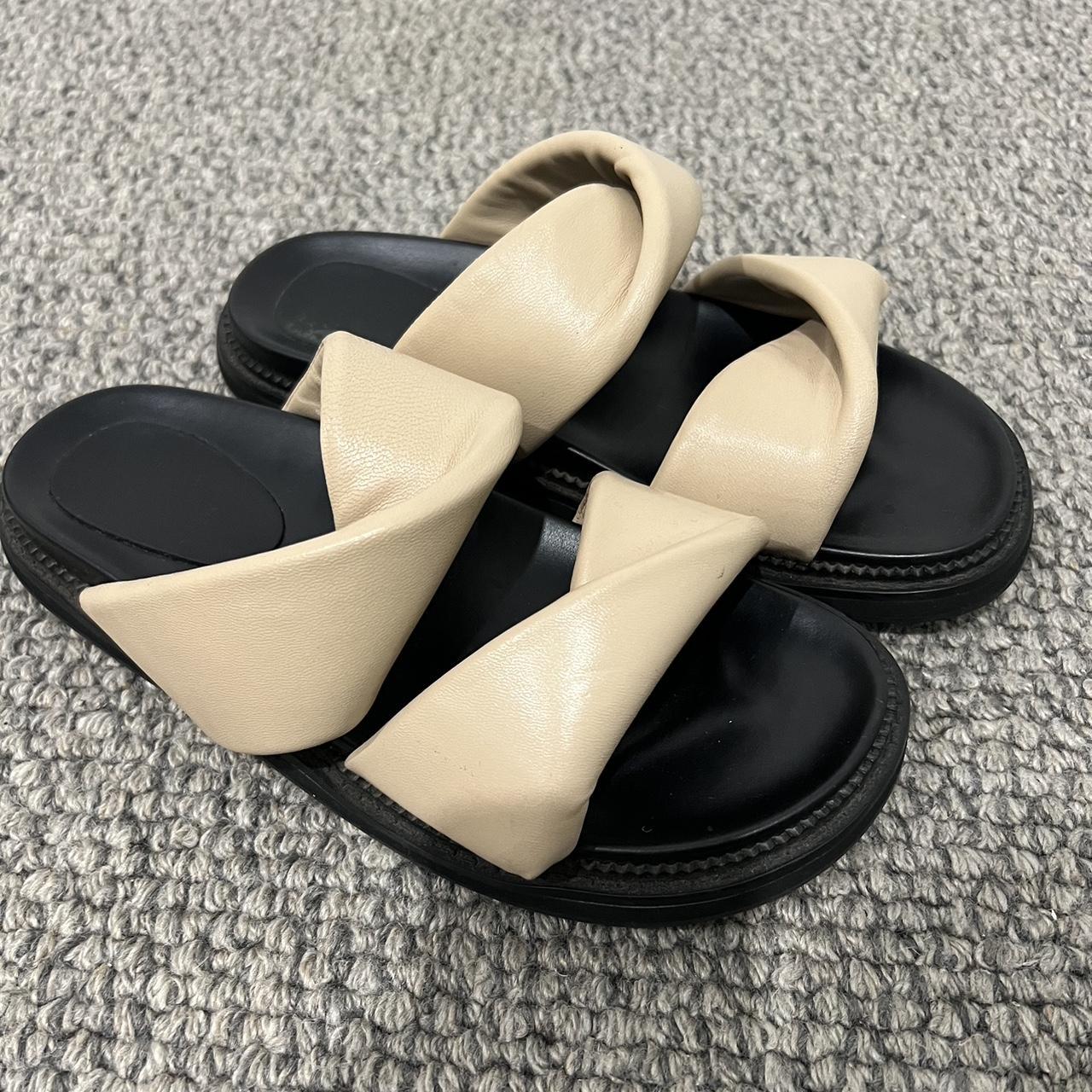 alias mae niki sandals