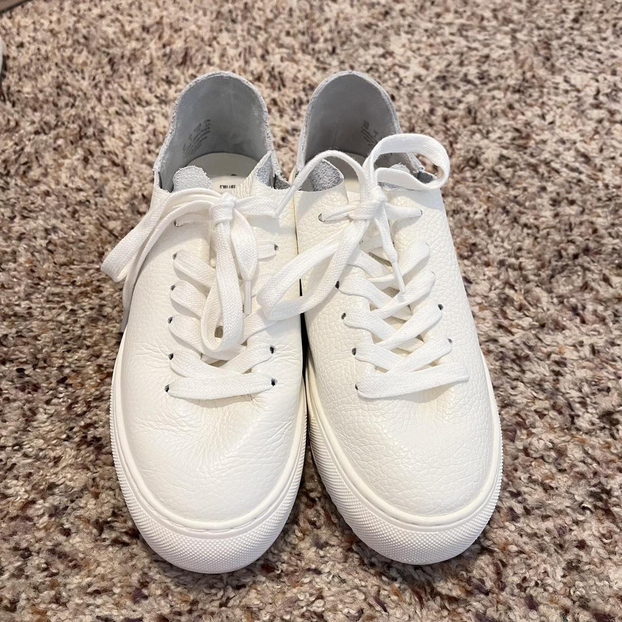 Sam Edelman Poppy Sneaker in White🤍 •Brand new with... - Depop