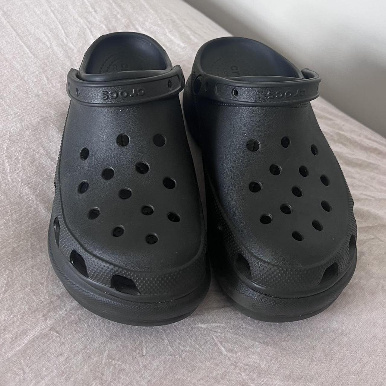 bae crocs size 9