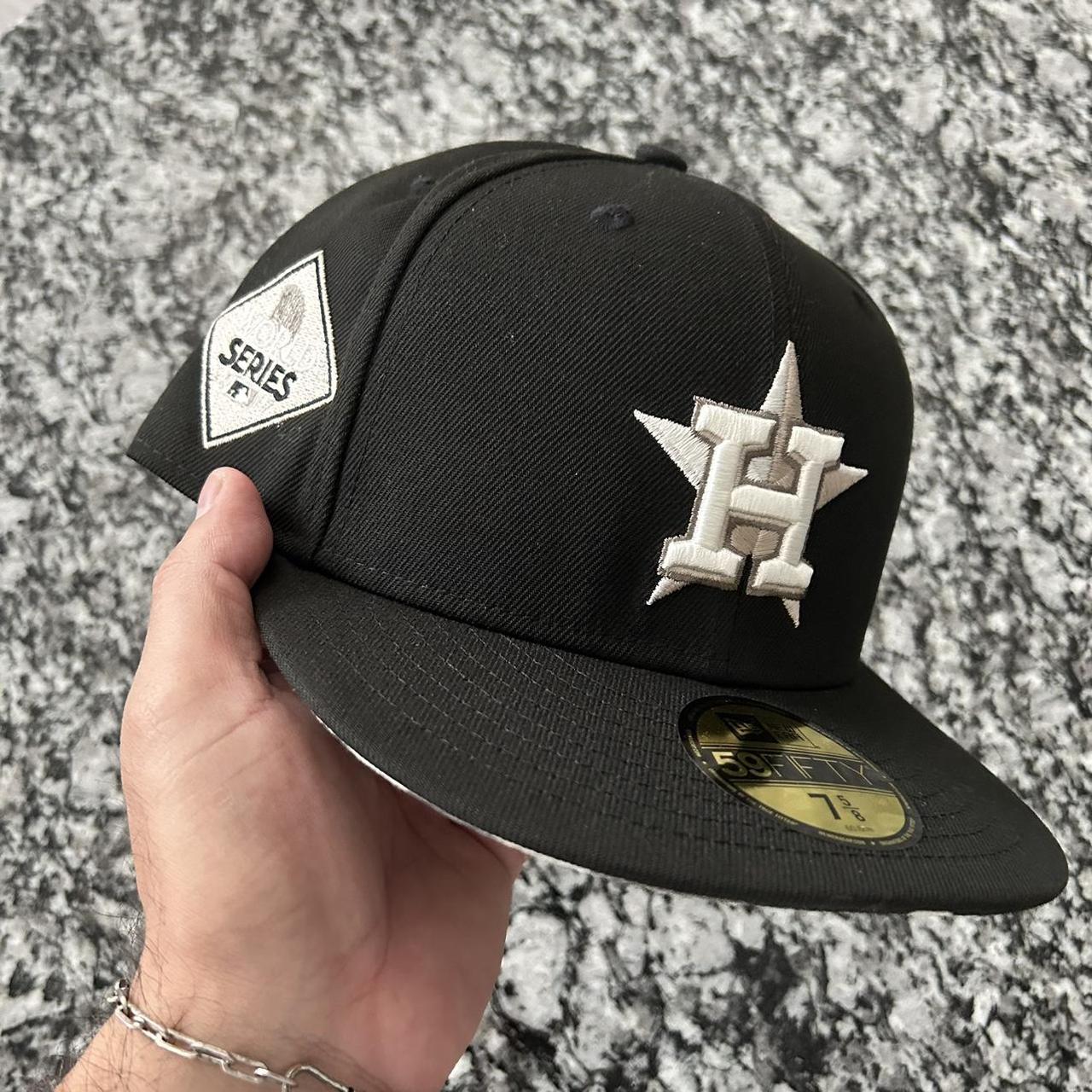 Houston Astros New Era fitted 🌑 Size 7 - Depop