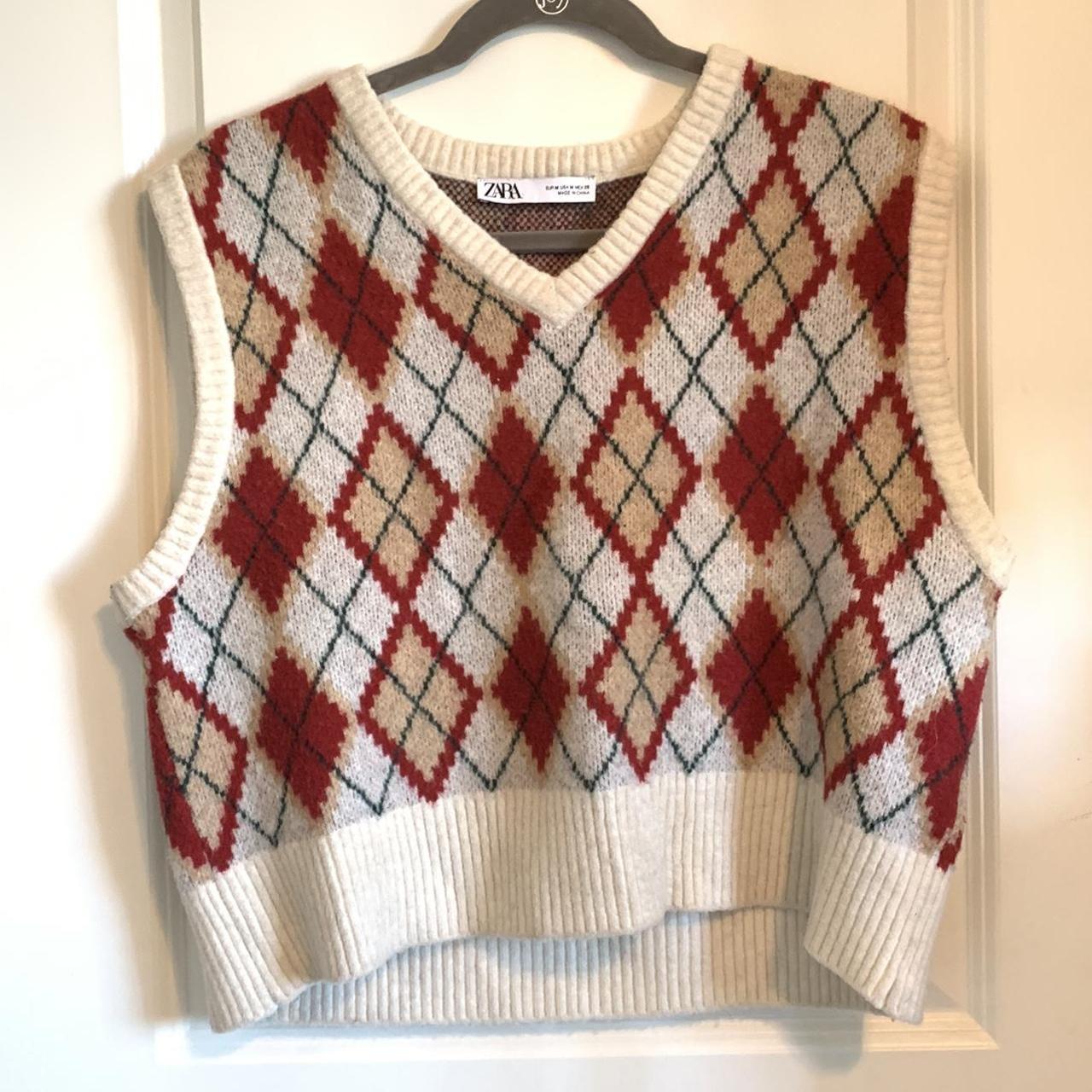 Zara Women's Red and Cream Gilet Depop