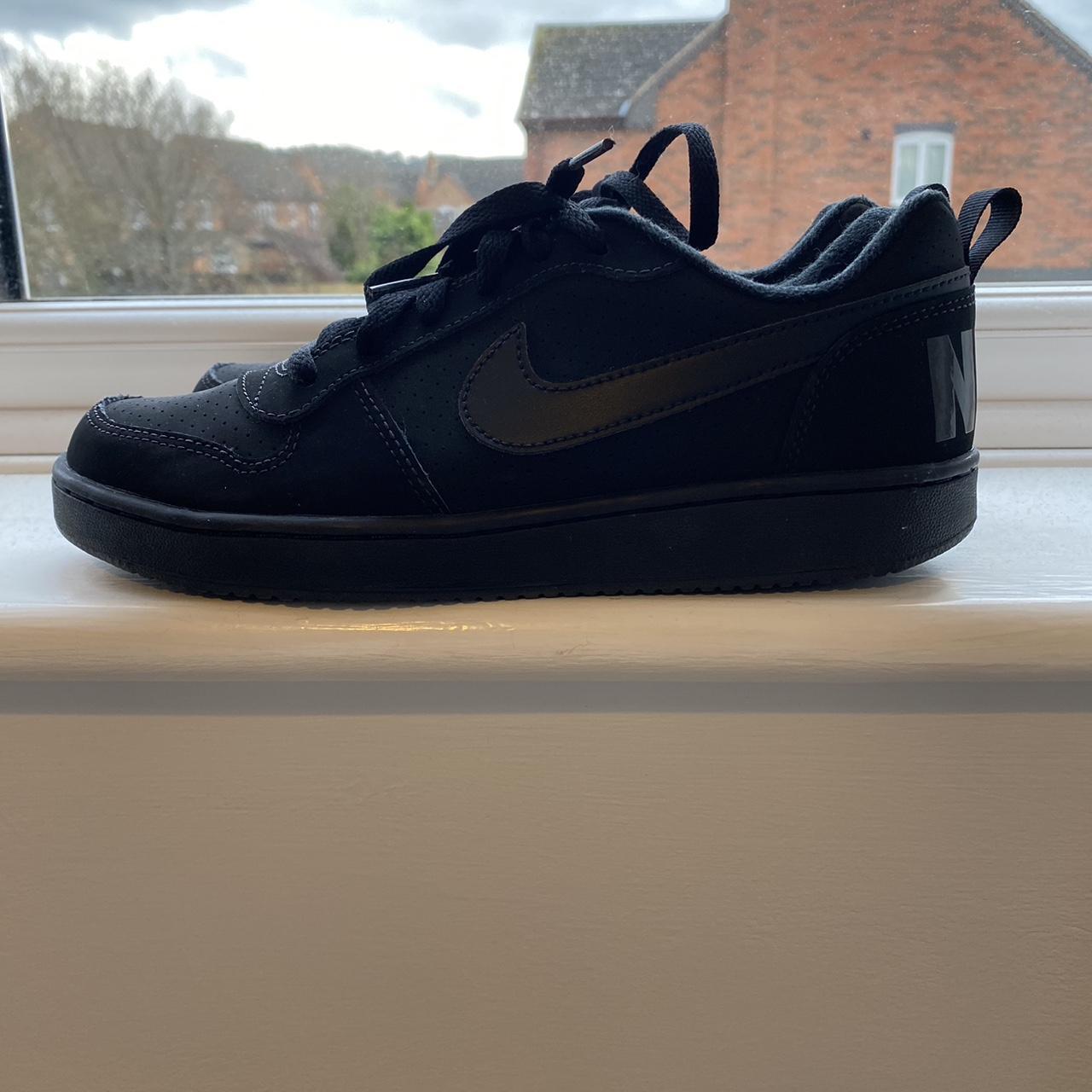 women's black nike trainers uk