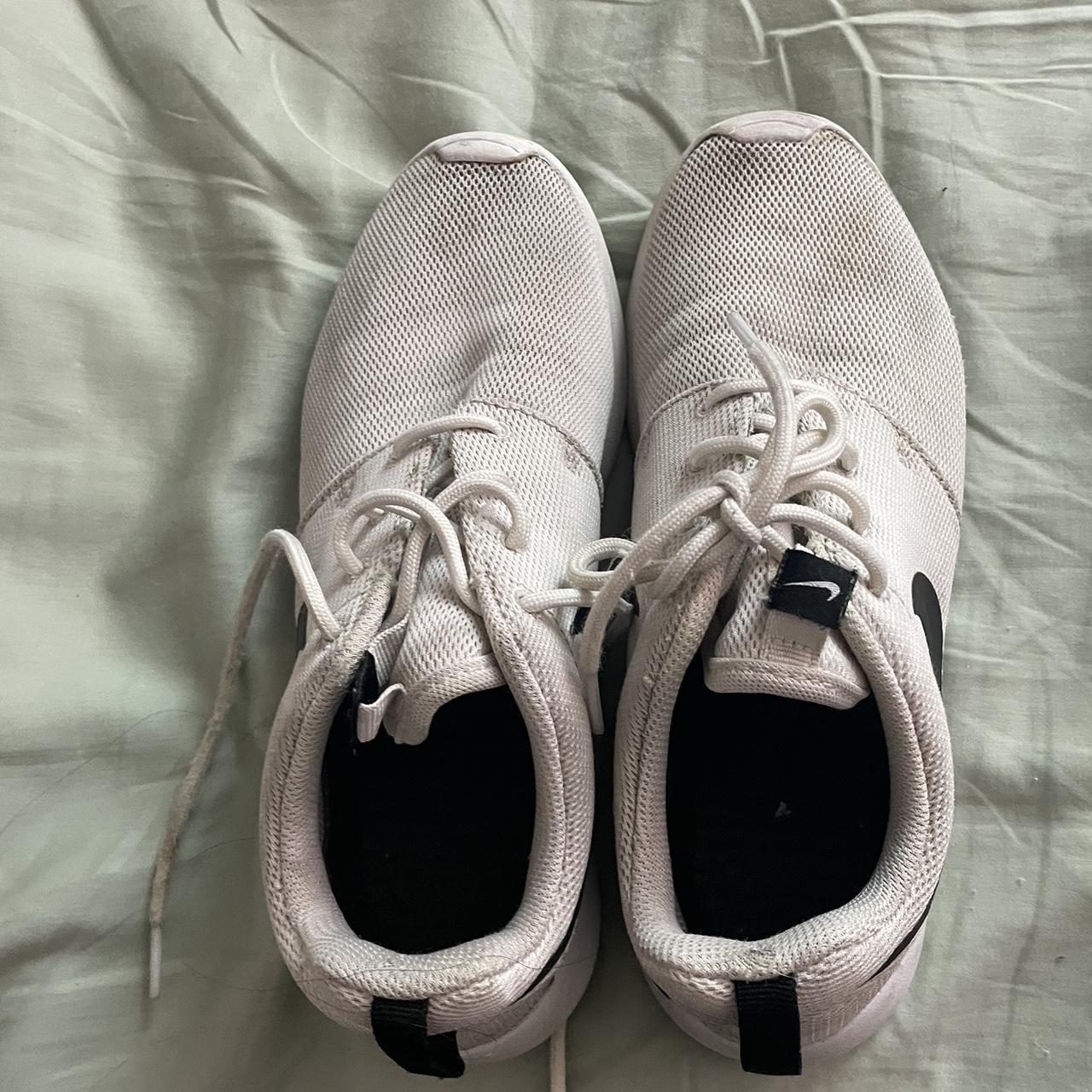 Women's White and Black Trainers | Depop