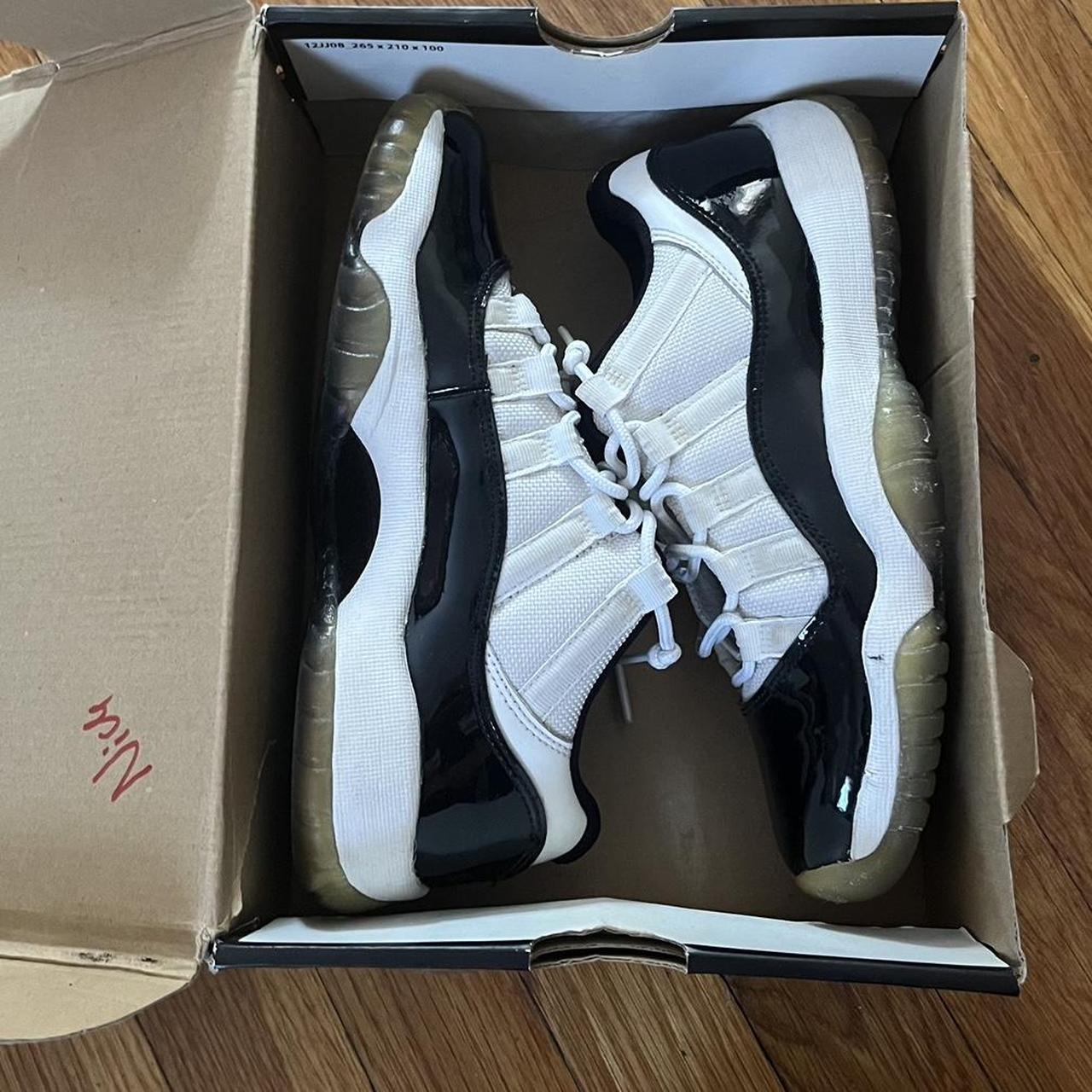 Air jordan 11 top concord box